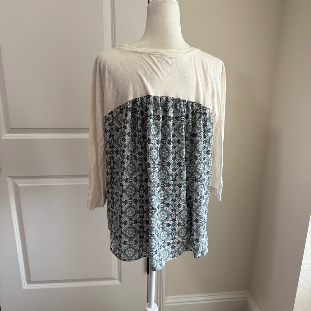 LOFT Cream Knit & Printed Back High-Low Top Size M - Picture 5 of 8